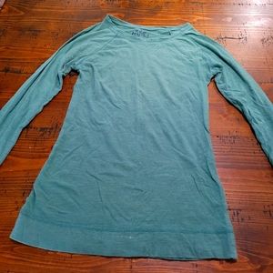 Women's long-sleeved t-shirt